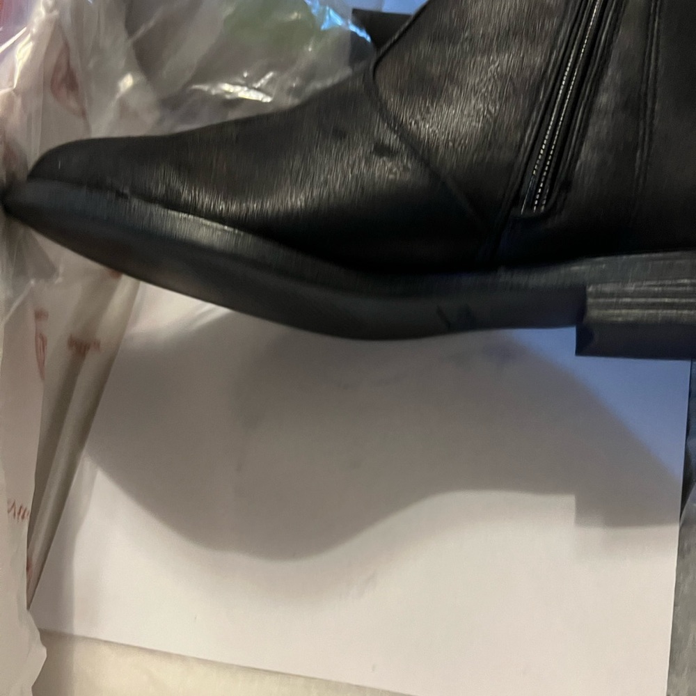 Boots - Picture 3 of 3